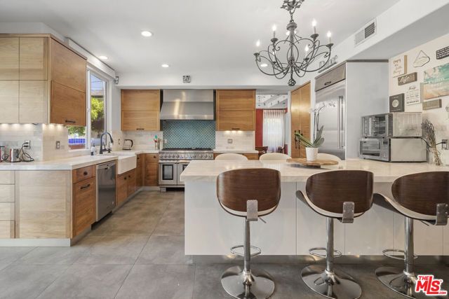 4544 Tobias Avenue, Sherman Oaks, CA 91403