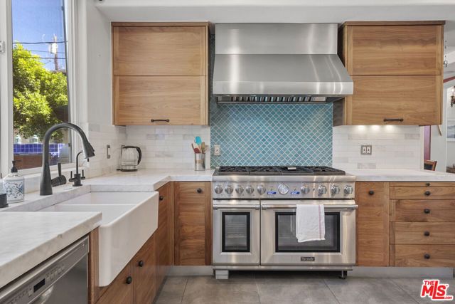 4544 Tobias Avenue, Sherman Oaks, CA 91403