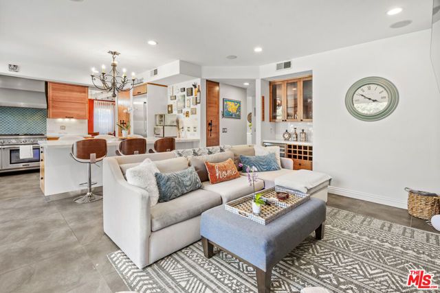 4544 Tobias Avenue, Sherman Oaks, CA 91403