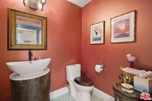 4544 Tobias Avenue, Sherman Oaks, CA 91403