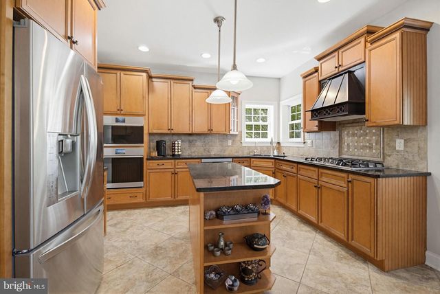 678 JAKE LANDIS RD, Lititz, PA 17543
