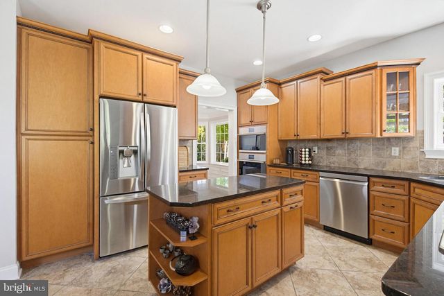 678 JAKE LANDIS RD, Lititz, PA 17543