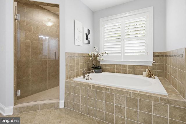678 JAKE LANDIS RD, Lititz, PA 17543