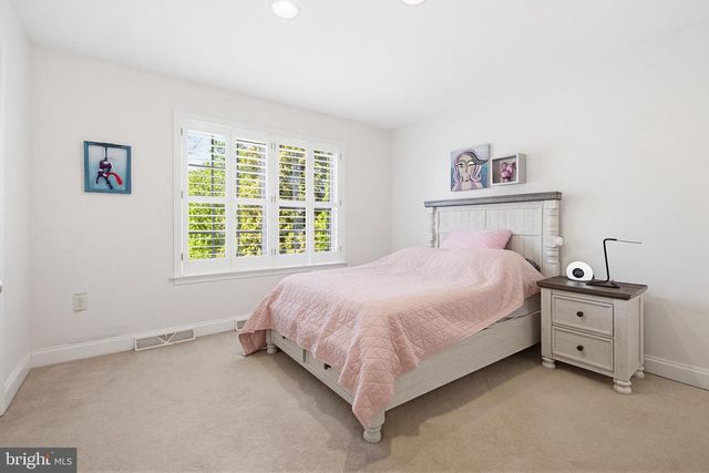 678 JAKE LANDIS RD, Lititz, PA 17543