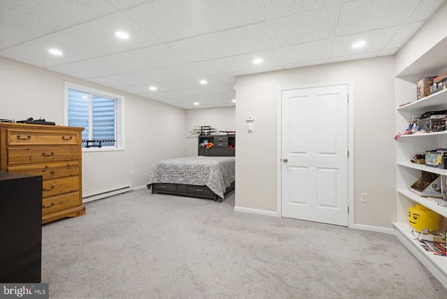 678 JAKE LANDIS RD, Lititz, PA 17543