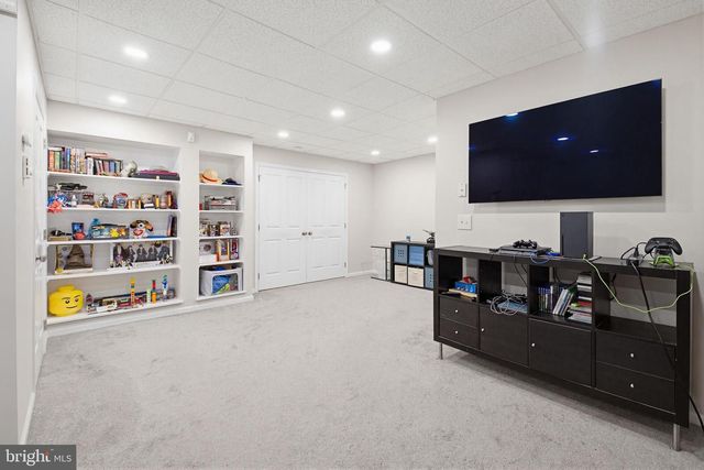 678 JAKE LANDIS RD, Lititz, PA 17543