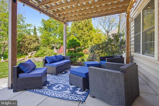 678 JAKE LANDIS RD, Lititz, PA 17543