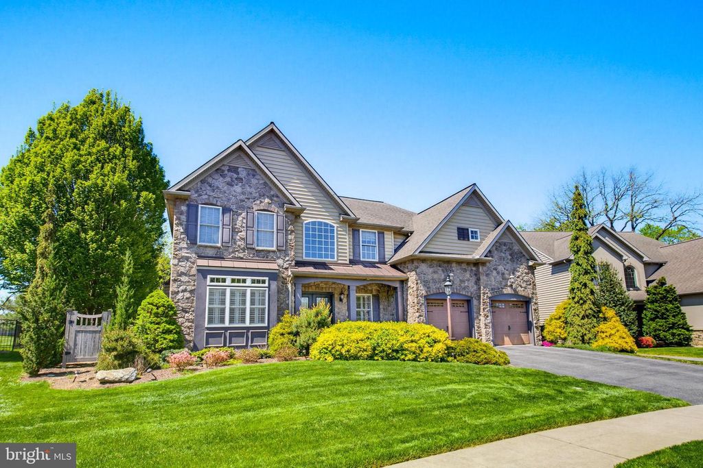 678 JAKE LANDIS RD, Lititz, PA 17543