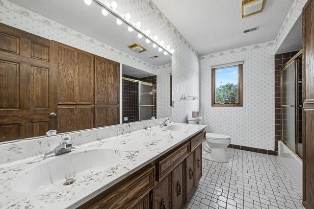 7419 Hyde Park Drive, Edina, MN 55439