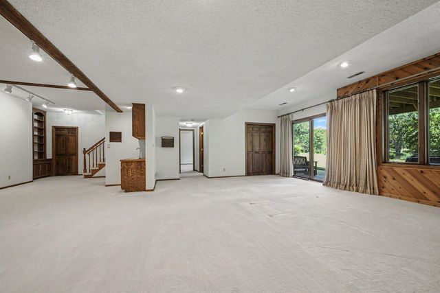 7419 Hyde Park Drive, Edina, MN 55439