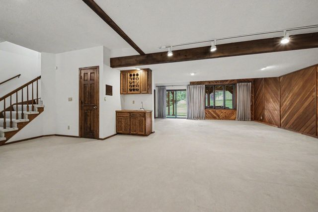 7419 Hyde Park Drive, Edina, MN 55439