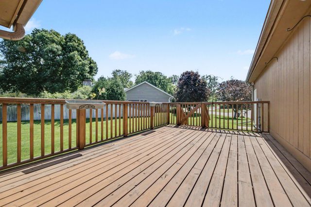 7419 Hyde Park Drive, Edina, MN 55439