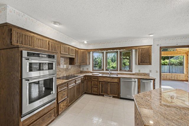 7419 Hyde Park Drive, Edina, MN 55439