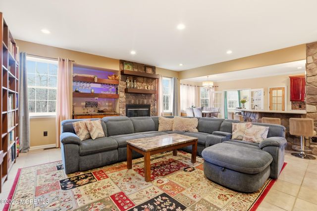 2 Woods Edge Drive, Jackson, NJ 08527