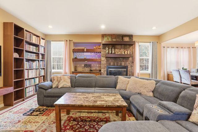 2 Woods Edge Drive, Jackson, NJ 08527