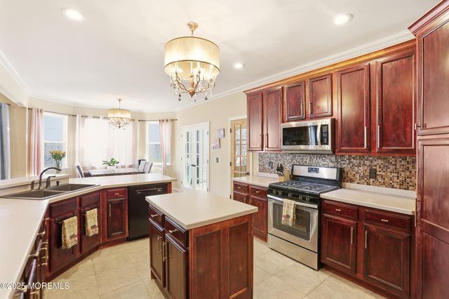 2 Woods Edge Drive, Jackson, NJ 08527