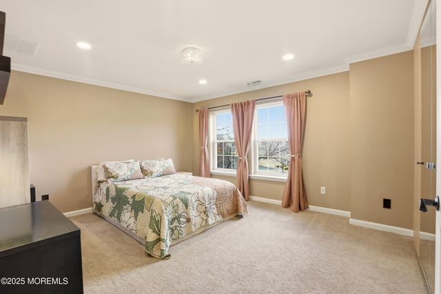 2 Woods Edge Drive, Jackson, NJ 08527