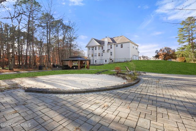 2 Woods Edge Drive, Jackson, NJ 08527