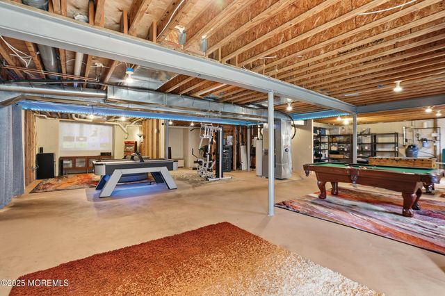 2 Woods Edge Drive, Jackson, NJ 08527