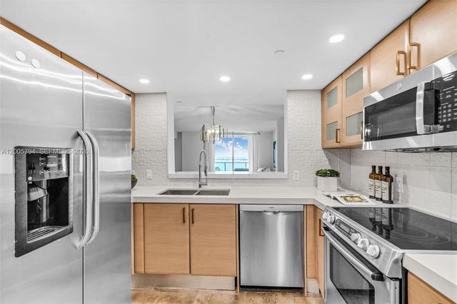 2101 Brickell Ave 306, Miami, FL 33129