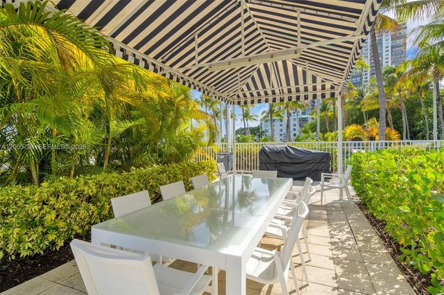 2101 Brickell Ave 306, Miami, FL 33129