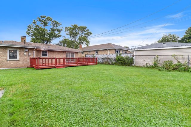 7915 Massasoit Avenue, Burbank, IL 60459