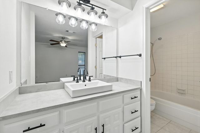 2902 Panhandle Drive, Grapevine, TX 76051