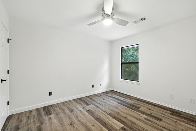 2902 Panhandle Drive, Grapevine, TX 76051
