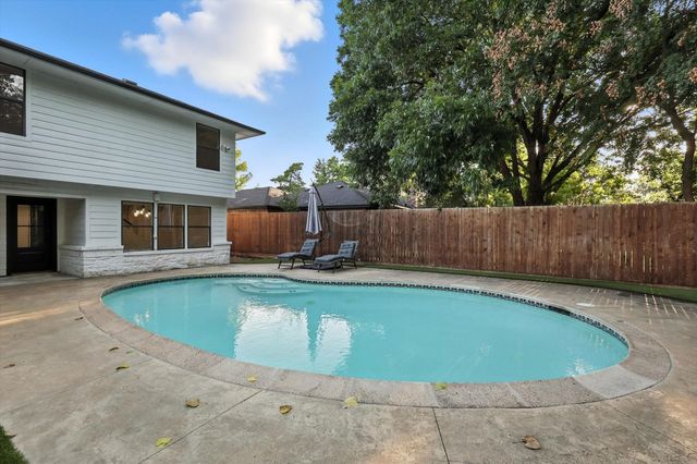 2902 Panhandle Drive, Grapevine, TX 76051