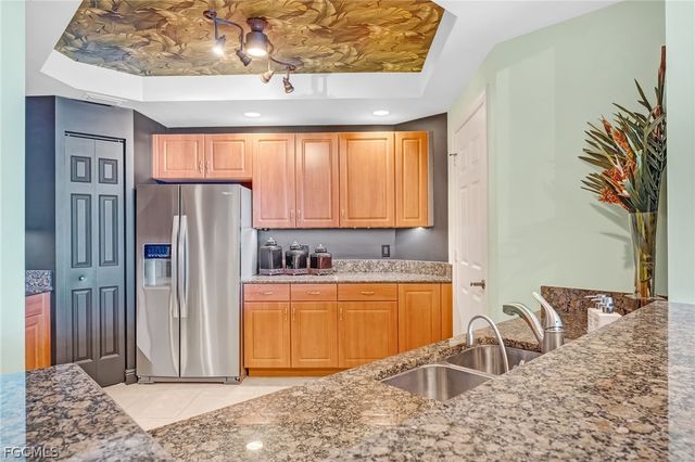 2743 1st ST 2102, Fort Myers, FL 33916