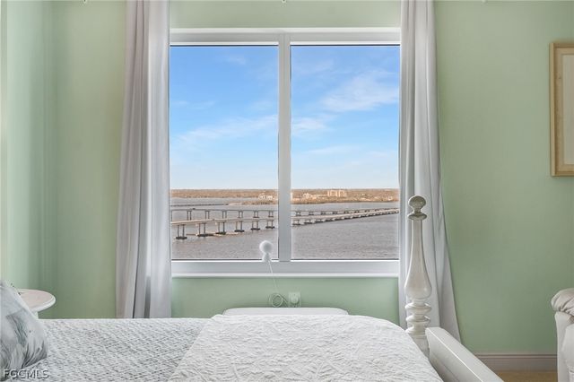 2743 1st ST 2102, Fort Myers, FL 33916