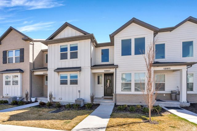 13907 S CANAAN PEAK DR, Herriman, UT 84096