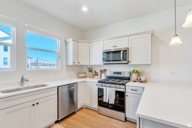 13907 S CANAAN PEAK DR, Herriman, UT 84096