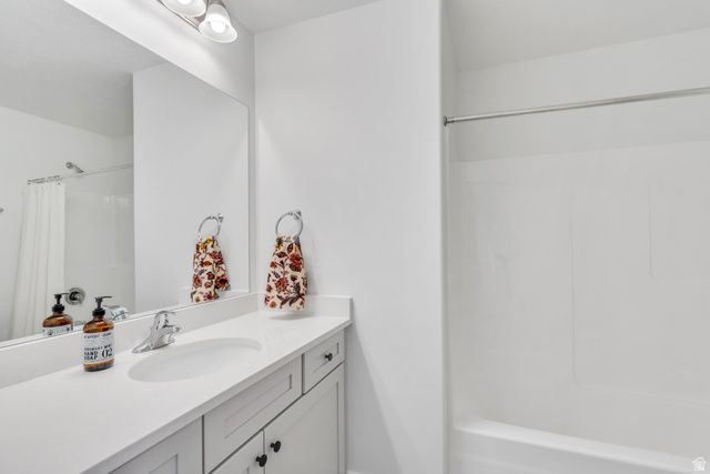 13907 S CANAAN PEAK DR, Herriman, UT 84096