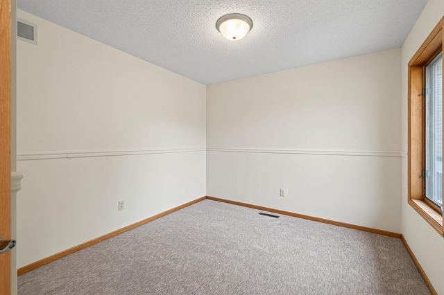 9848 Oak Shore Drive, Lakeville, MN 55044