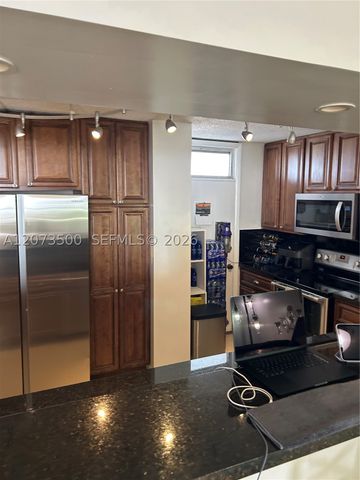 6450 Collins Ave 707, Miami Beach, FL 33141