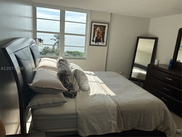 6450 Collins Ave 707, Miami Beach, FL 33141