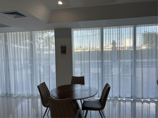 6450 Collins Ave 707, Miami Beach, FL 33141