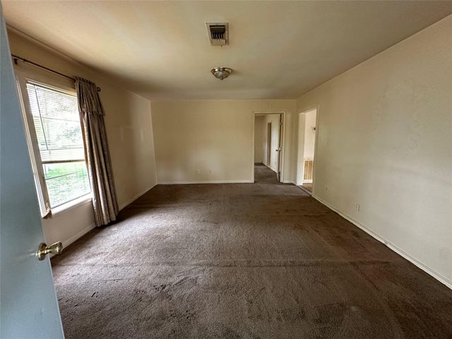 2570 Stadium Drive, Alvin, TX 77511