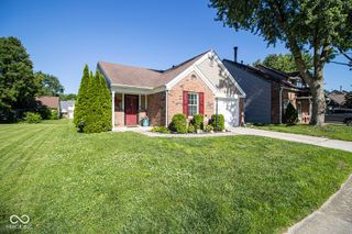 9709 River Oak Lane E, Fishers, IN 46038