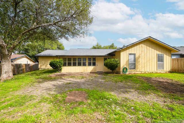 12418 Bret Springs St, San Antonio, TX 78233