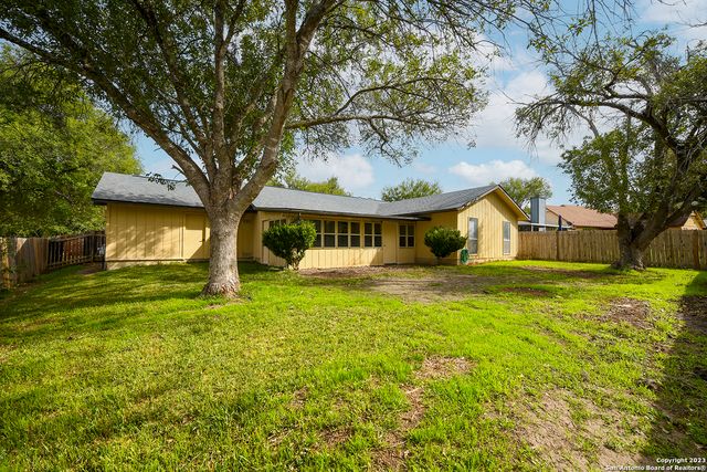 12418 Bret Springs St, San Antonio, TX 78233