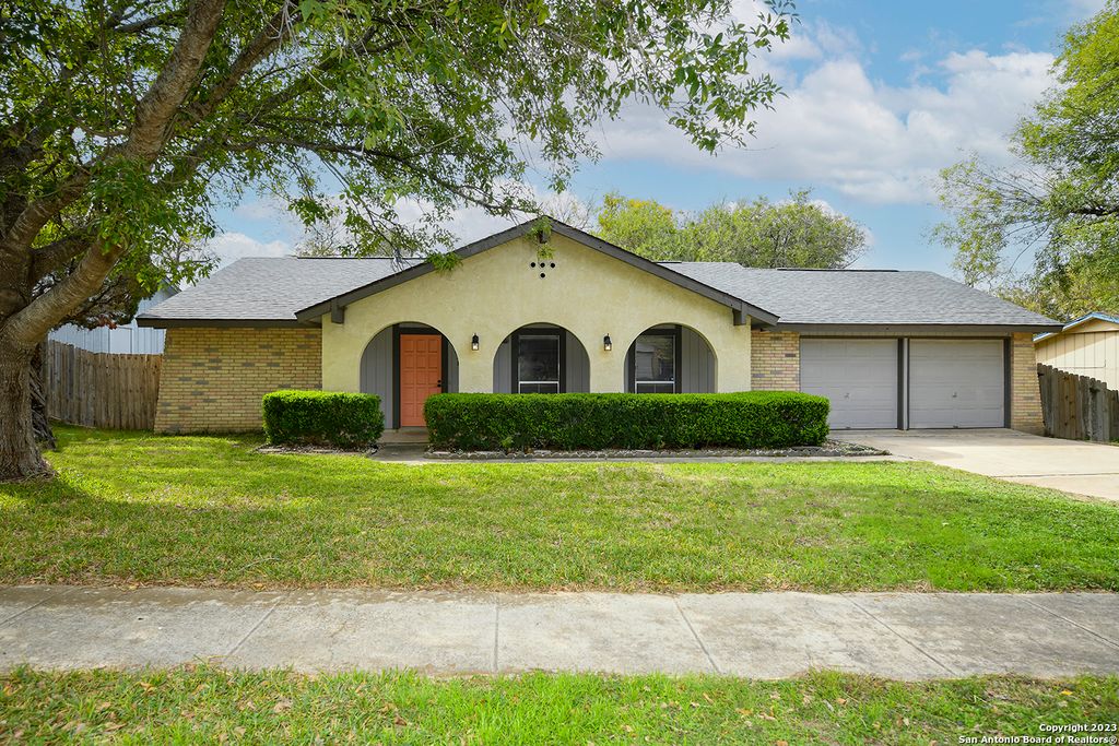 12418 Bret Springs St, San Antonio, TX 78233
