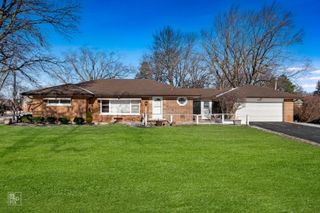 304 E Golf Road, Mount Prospect, IL 60056