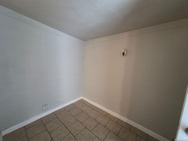115 Caldwell St Apt 8, San Antonio, TX 78223