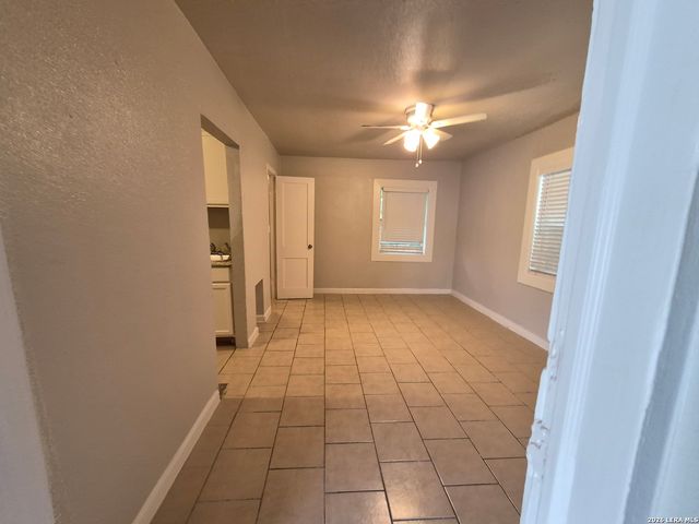 115 Caldwell St Apt 8, San Antonio, TX 78223