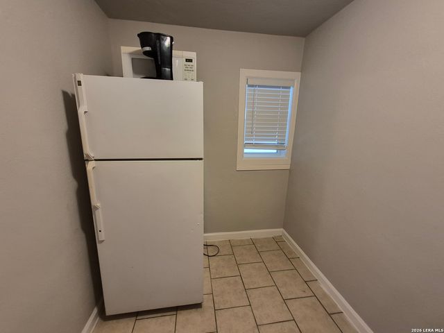 115 Caldwell St Apt 8, San Antonio, TX 78223