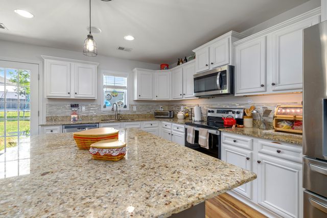 2115 Alden Drive, Dalzell, SC 29040
