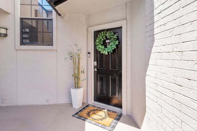 3901 Travis Street 121, Dallas, TX 75204