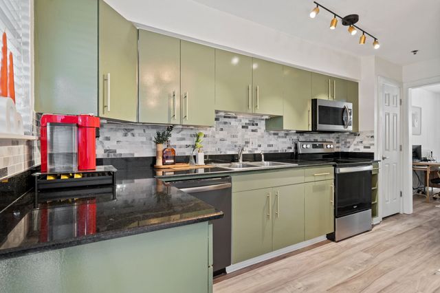 3901 Travis Street 121, Dallas, TX 75204